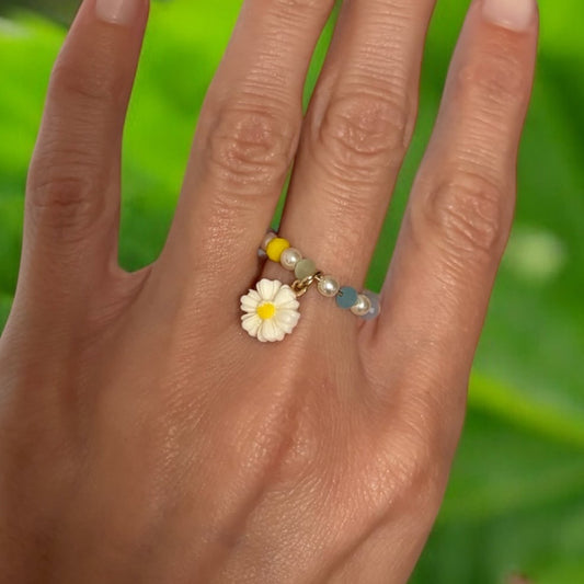 Pastel Beaded Daisy Charm Ring
